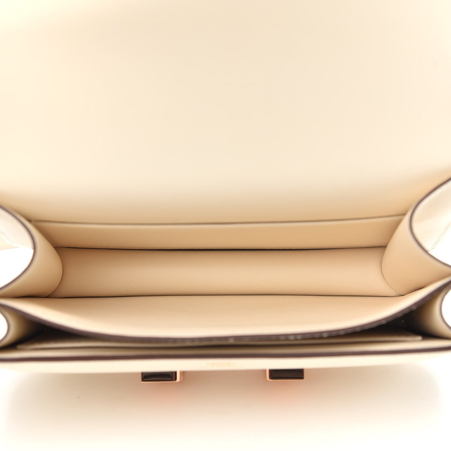 Swift Constance 18 Nata