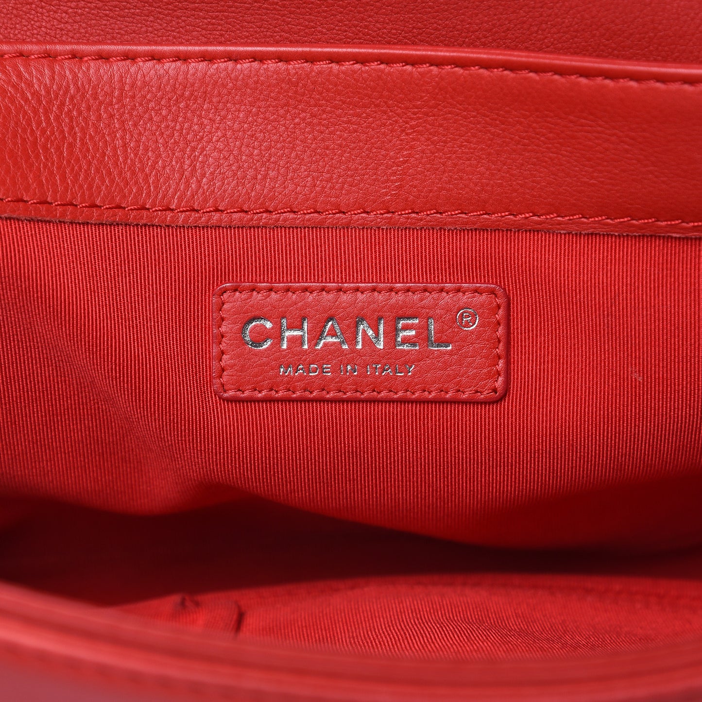 Calfskin New Medium Boy Reverso Flap Red