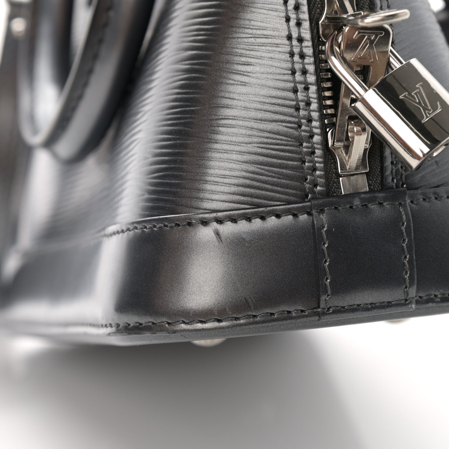 Louis Vuitton Epi Alma BB Anthracite Nacre 14 of 15