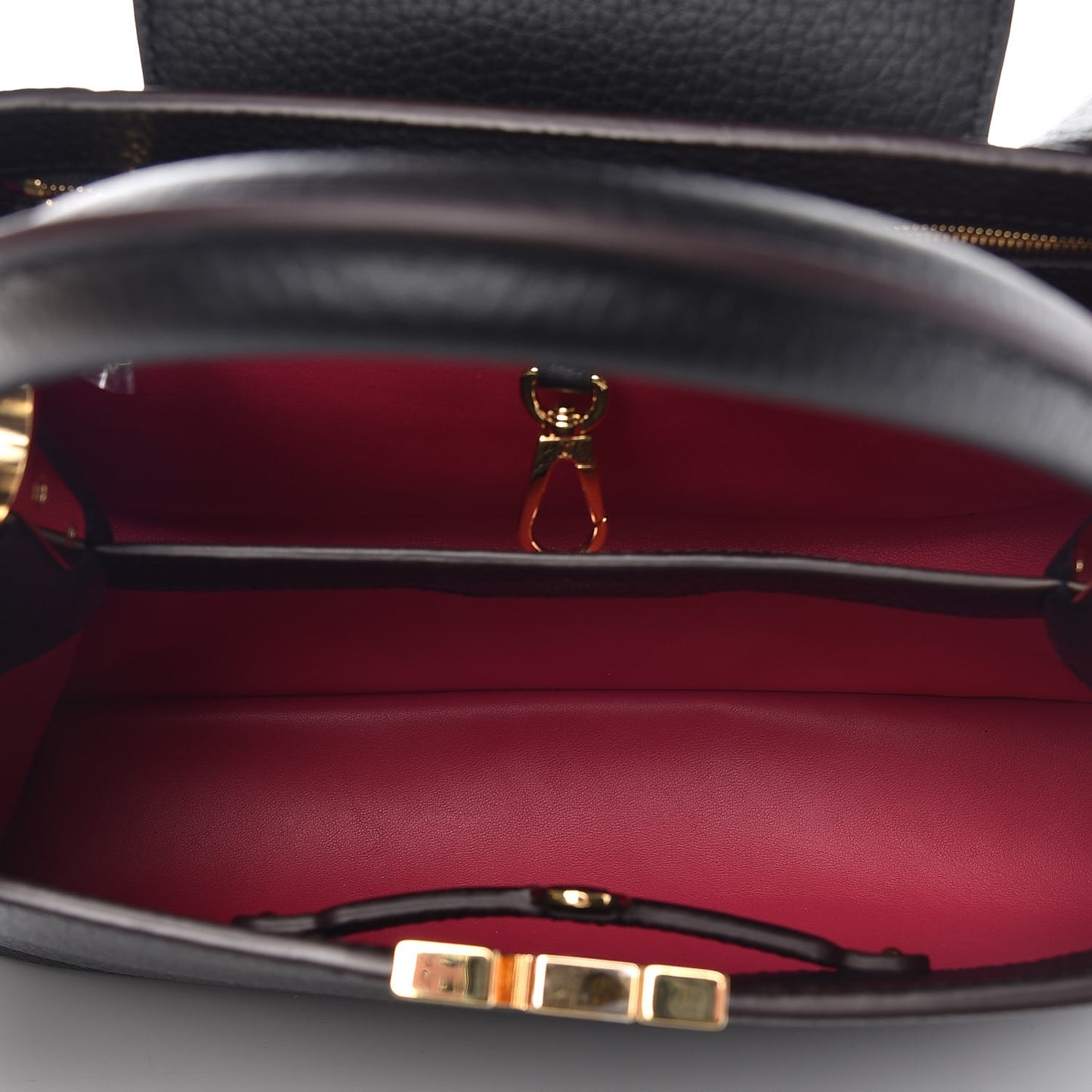 Taurillon Capucines PM Black