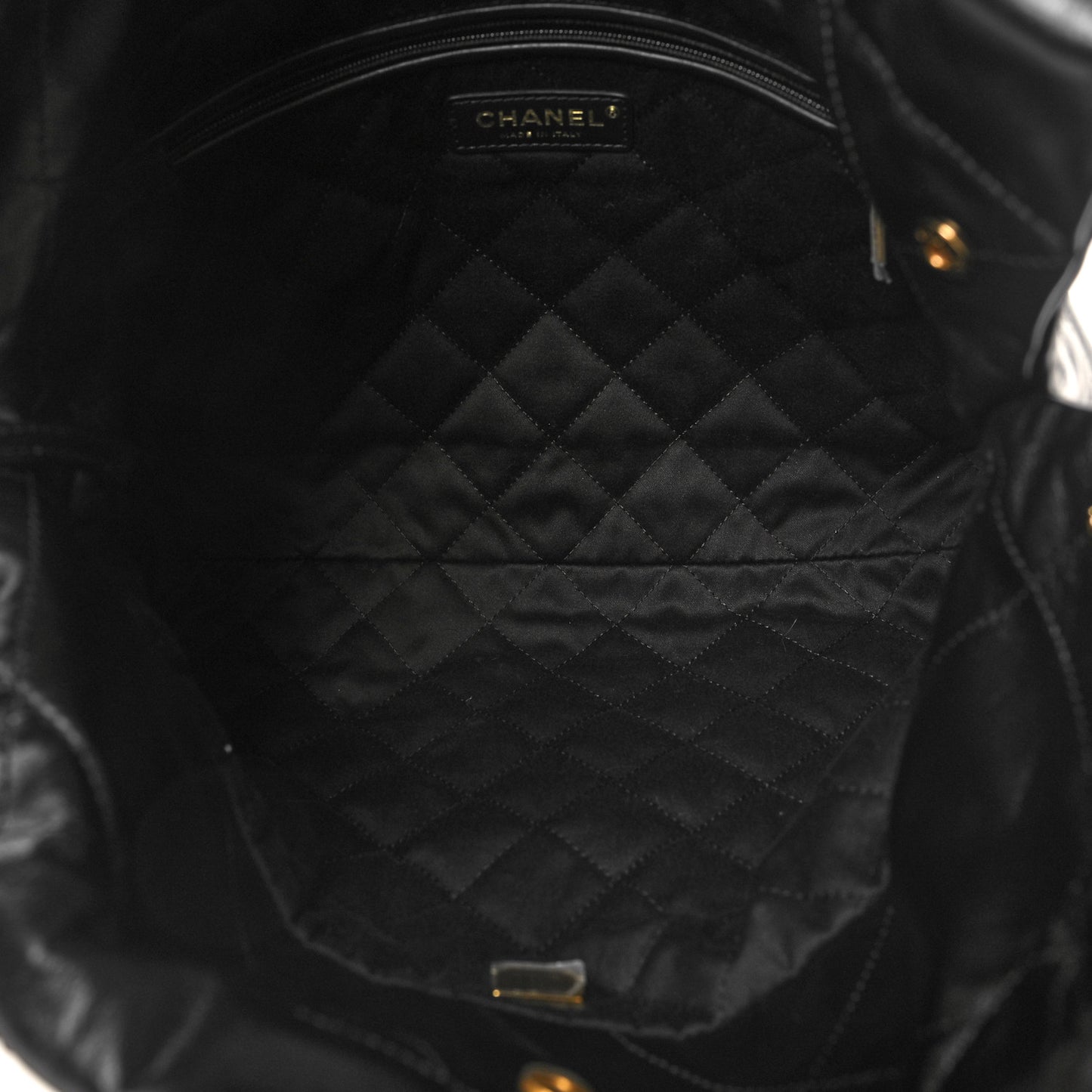 Shiny Calfskin Quilted Small Chanel 22 Black