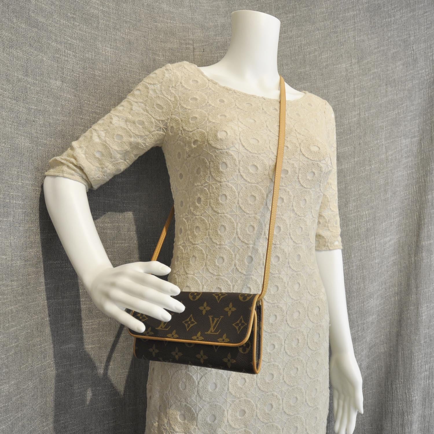 Louis Vuitton Monogram Pochette Florentine Belt Bag 2 of 8