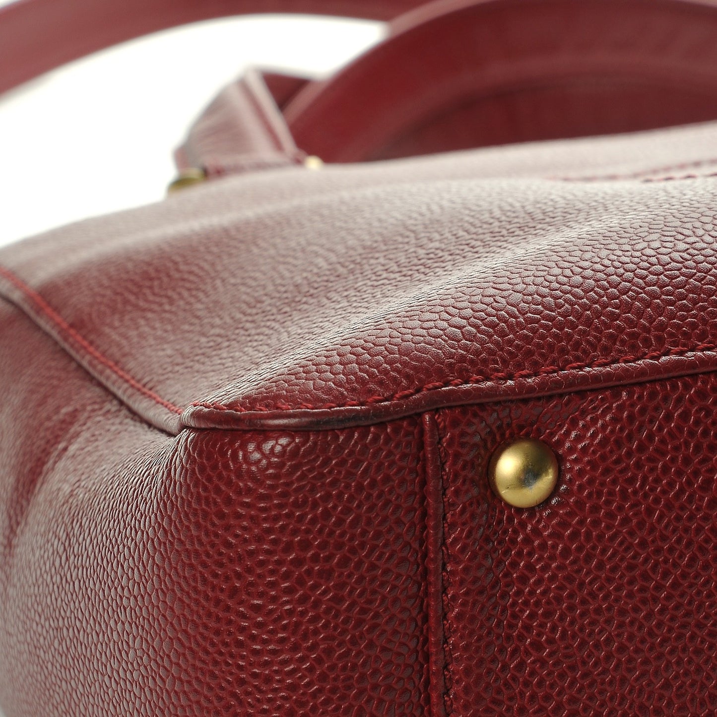 Caviar Timeless CC Shoulder Bag Red