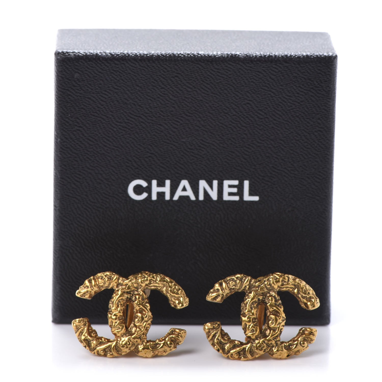 Chanel Textured CC Clip On Earrings Gold 5 of 5
