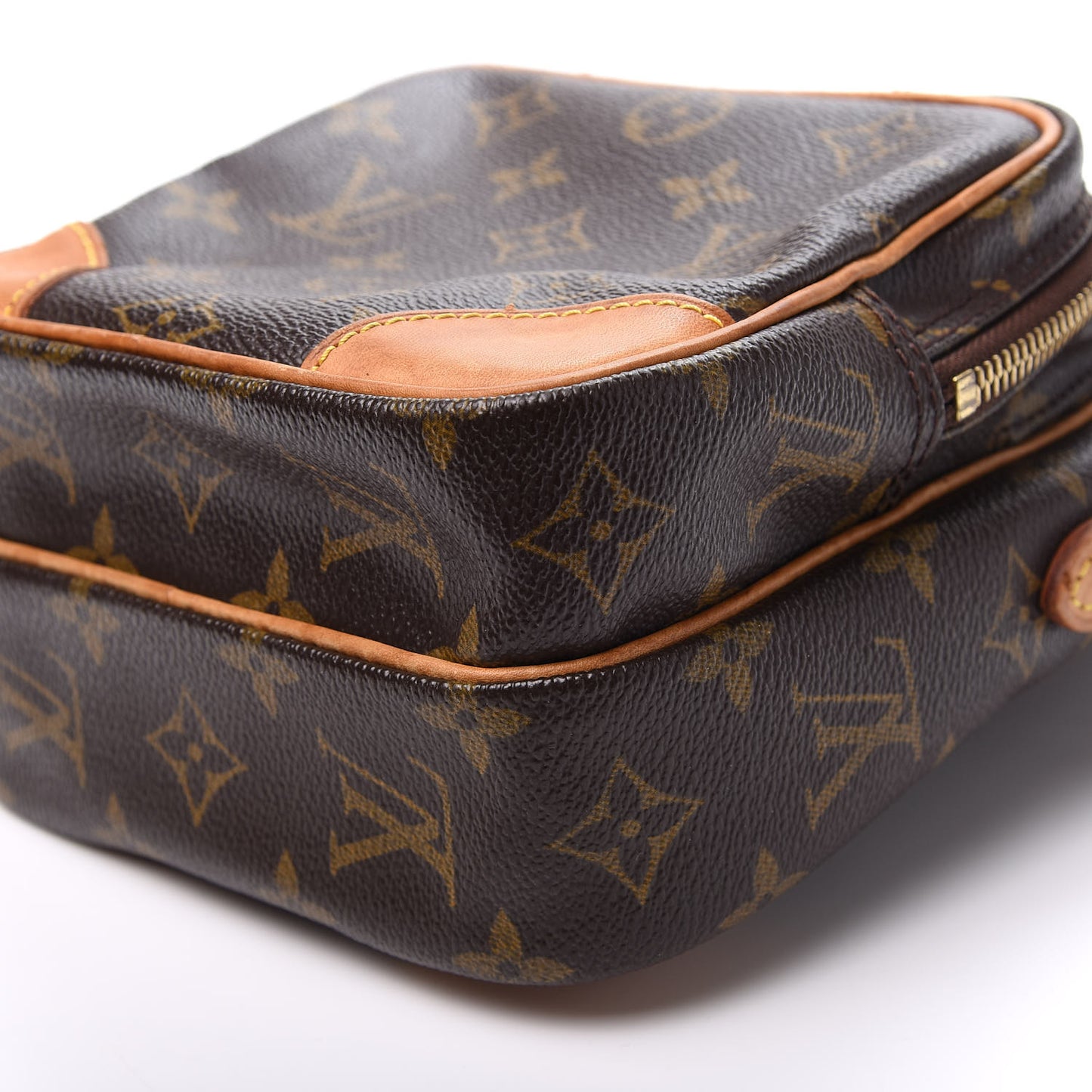 Monogram Amazone