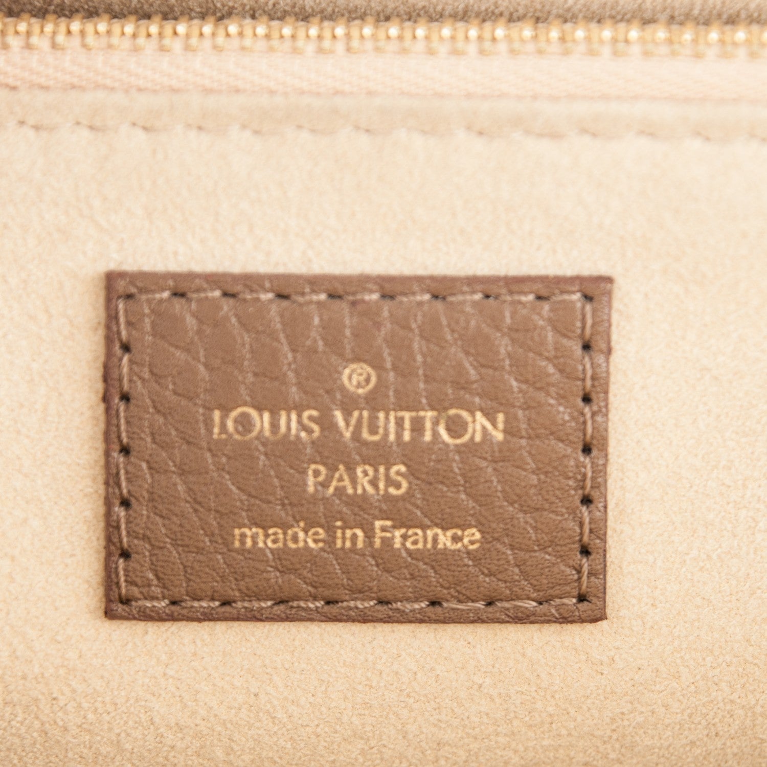Louis Vuitton Taurillon Volta Kaki 6 of 7