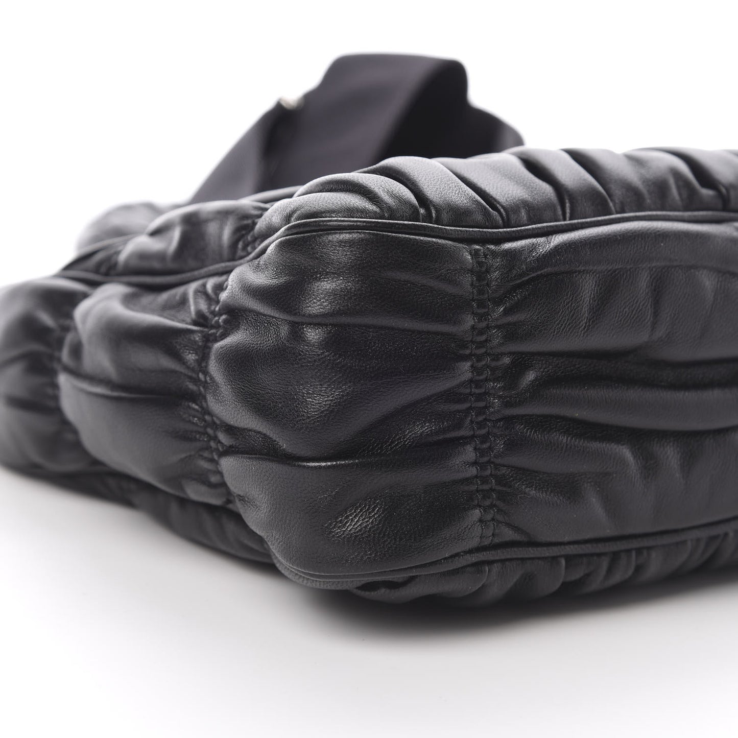 Nappa Gaufre Re-Edition 2005 Shoulder Bag Black