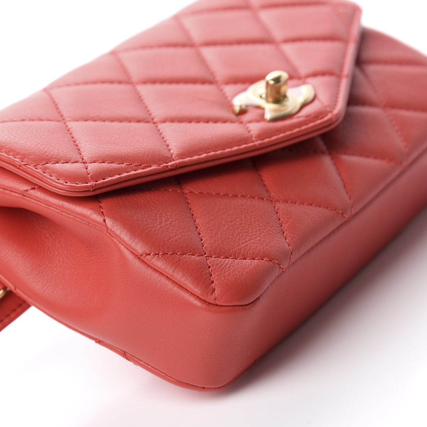 Calfskin Quilted Carry With Chic Flap Waist Bag Red