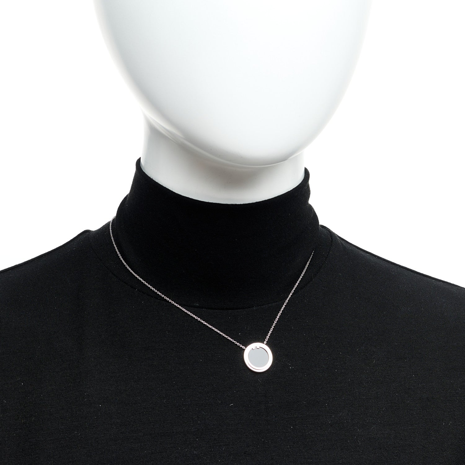 Tiffany 18K White Gold Black Onyx 16mm T Circle Pendant Necklace 2 of 6