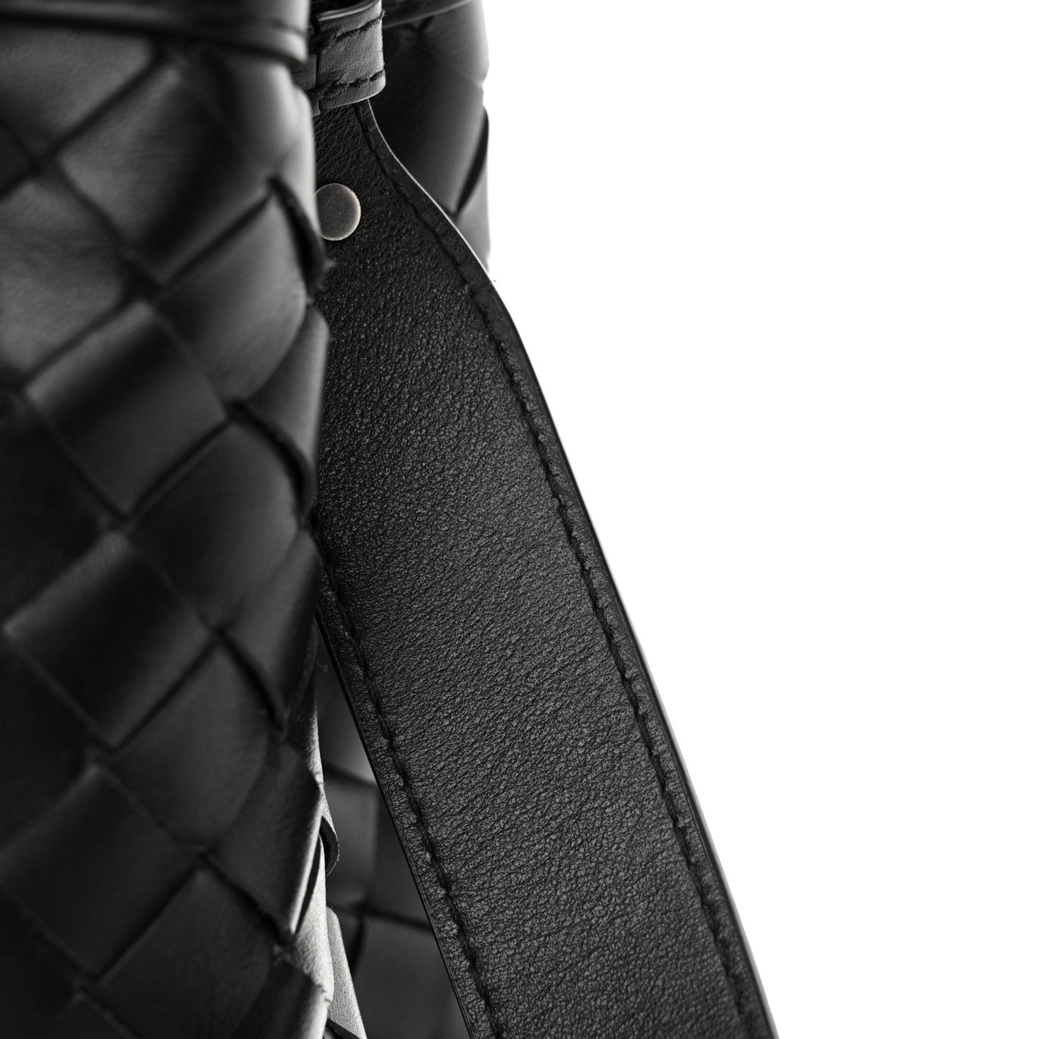 Bottega Veneta Calfskin Intrecciato Medium Andiamo Messenger Bag Black 11 of 11