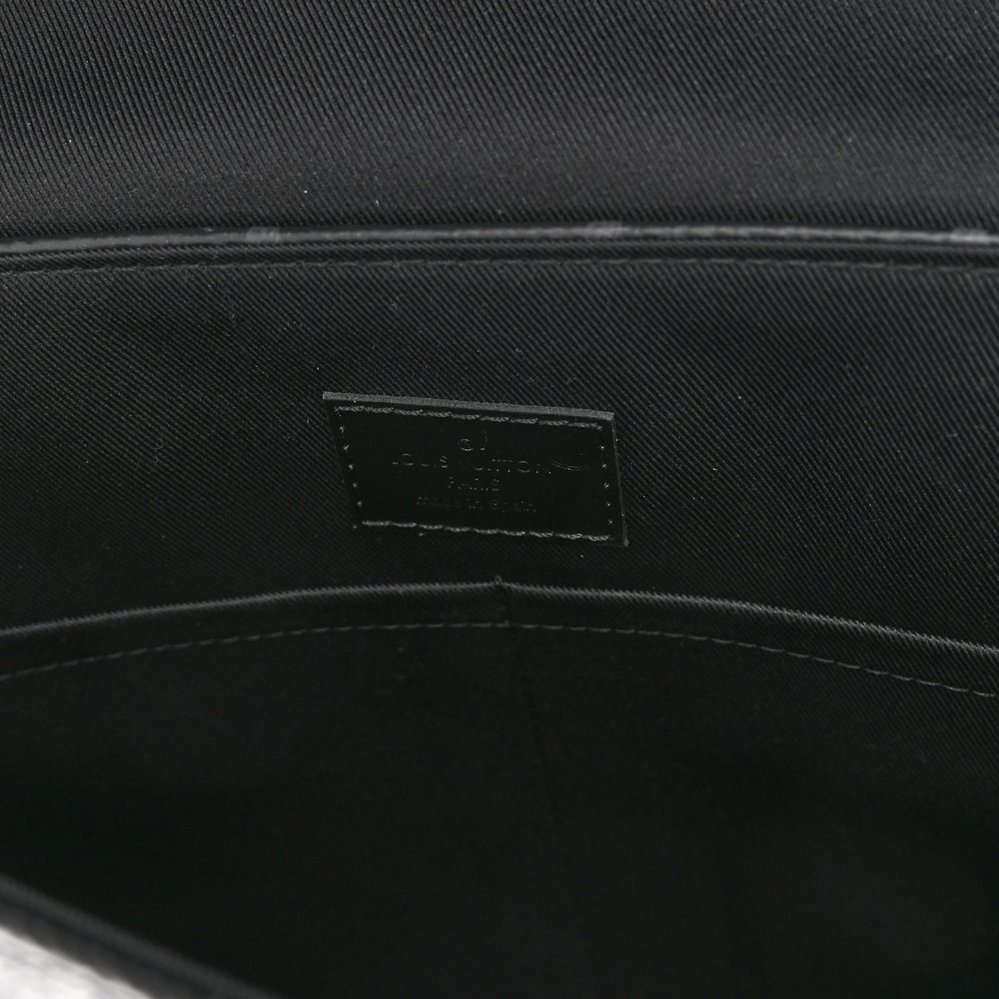 Monogram Eclipse Saumur Messenger NV Black