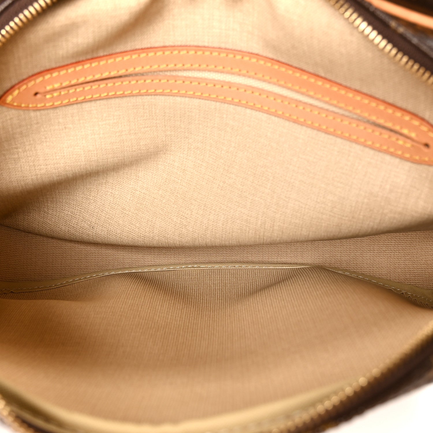 Louis Vuitton Monogram Reporter PM 6 of 11