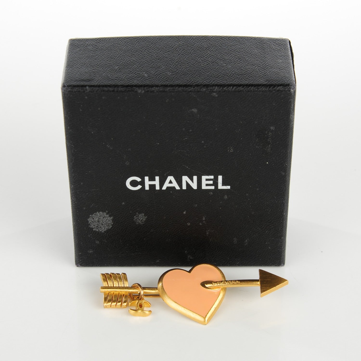 Chanel CC Enamel Heart Brooch Pink Gold 5 of 5