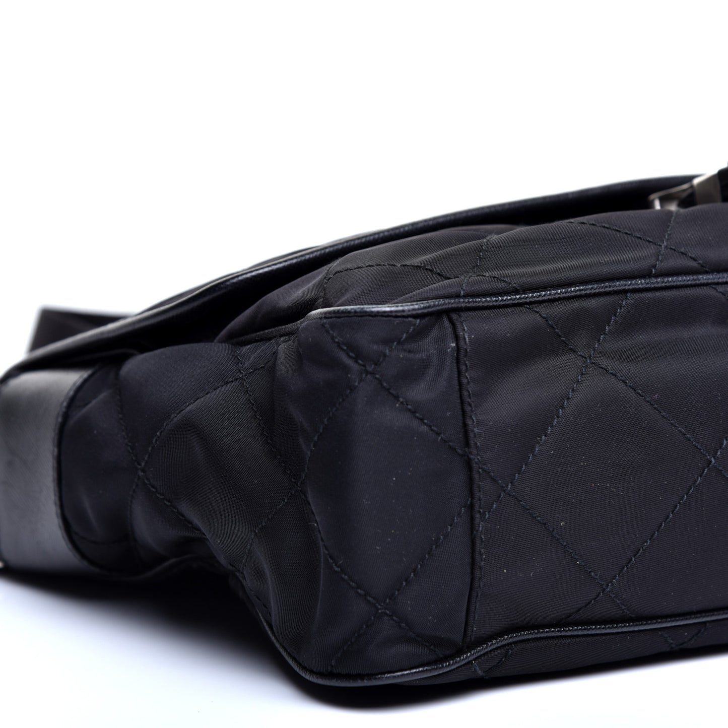 Nylon Tessuto Impuntu Quilted Messenger Black