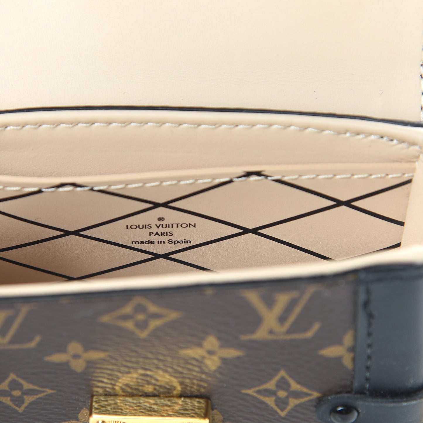 Monogram Essential Trunk NM Black