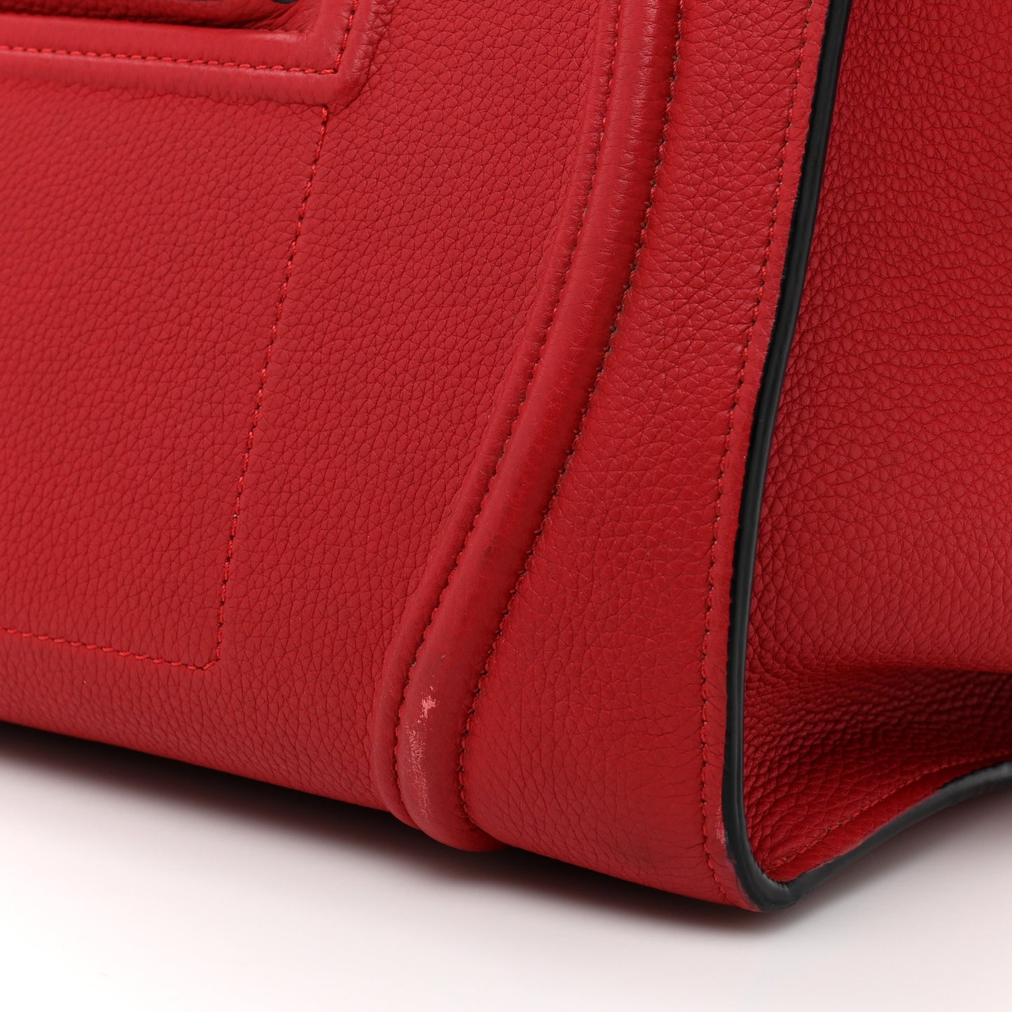 Baby Grained Calfskin Medium Phantom Luggage Carmin