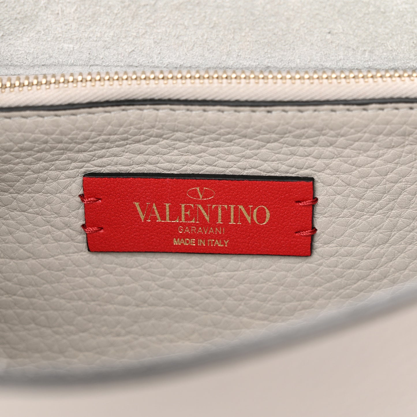 Pebbled Calfskin Rockstud Side Slip Crossbody Pastel Grey