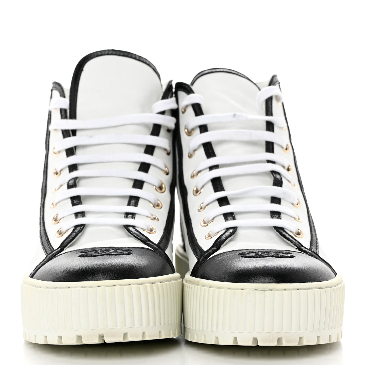 Aged Calfskin Lace Up Cap Toe Sneakers 39 White Gold
