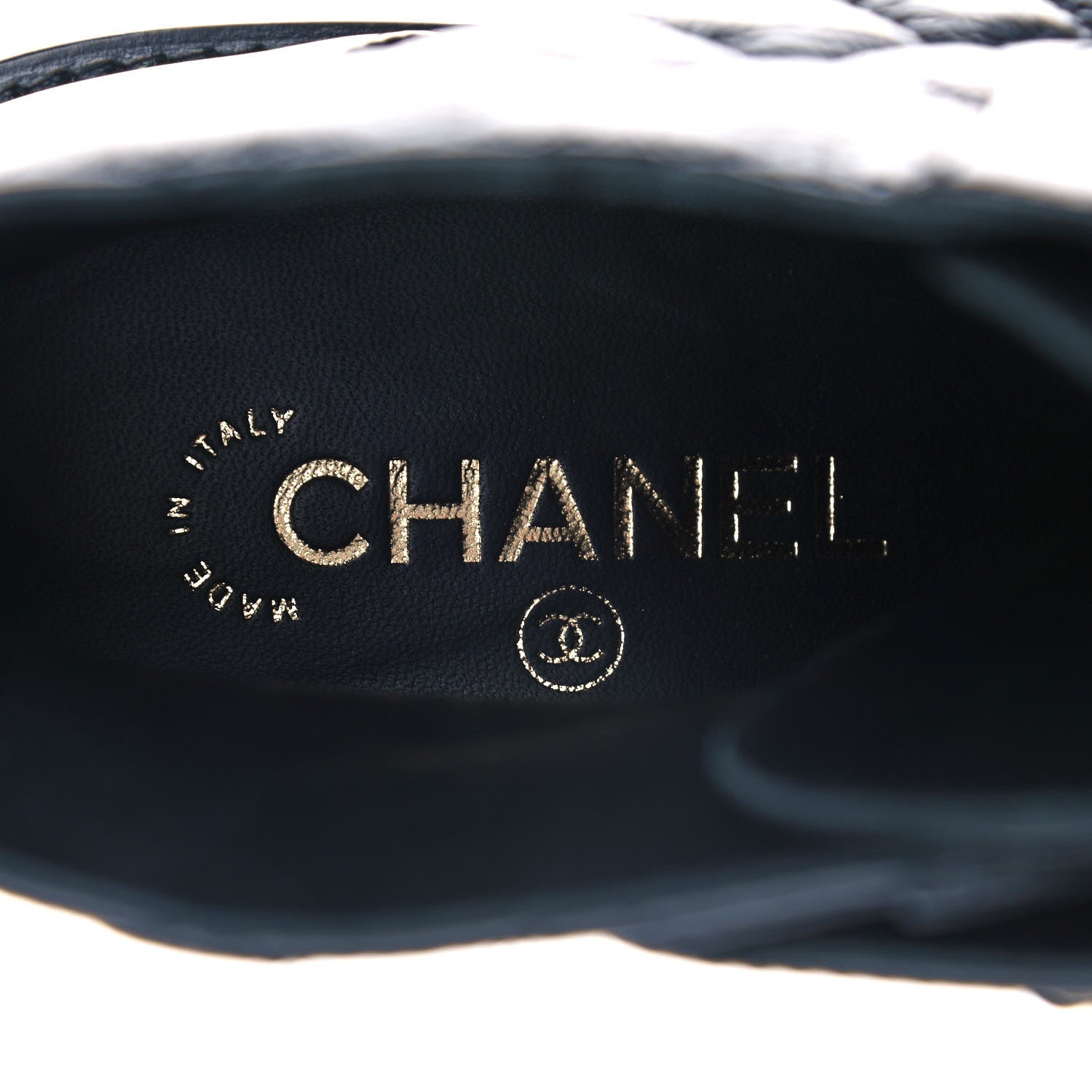 Chanel Shiny Goatskin Calfskin Quilted Lace Up Combat Boots 40 Black 15 of 20