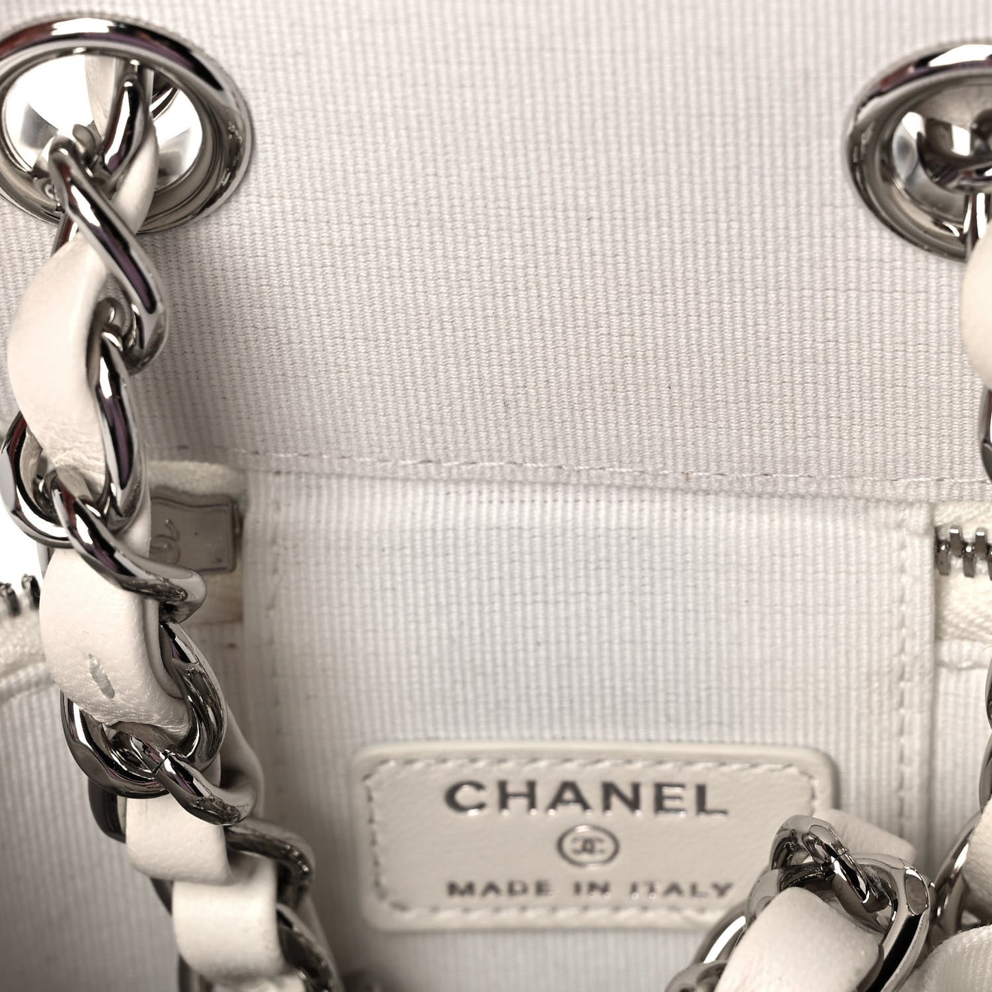 Lambskin Crochet Small Vanity Case With Chain White