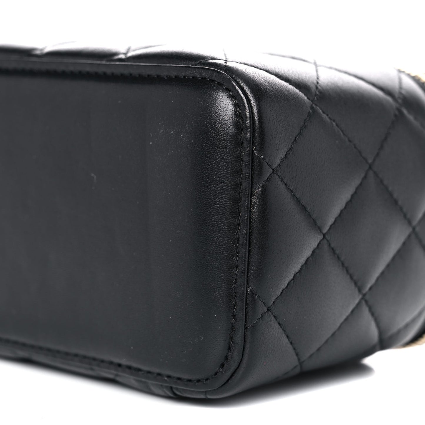 Lambskin Quilted Small Vanity Case With Chain Black