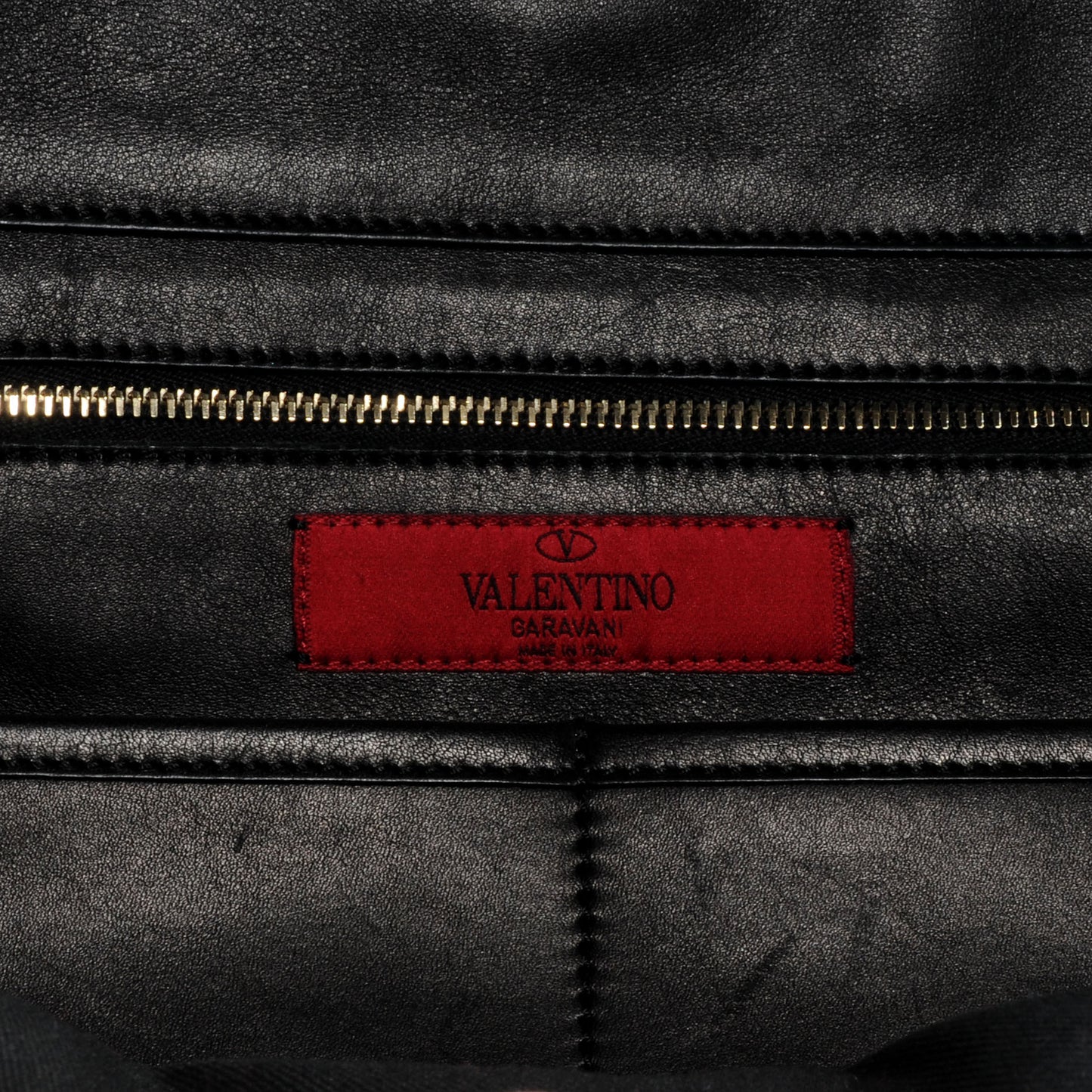 Vitello Medium Rockstud Tote Black