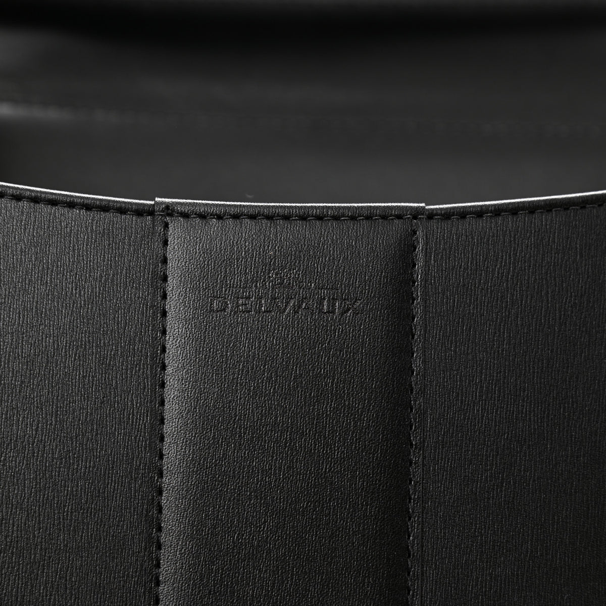Box Calfskin L'Humour MM Brillant Satchel Black