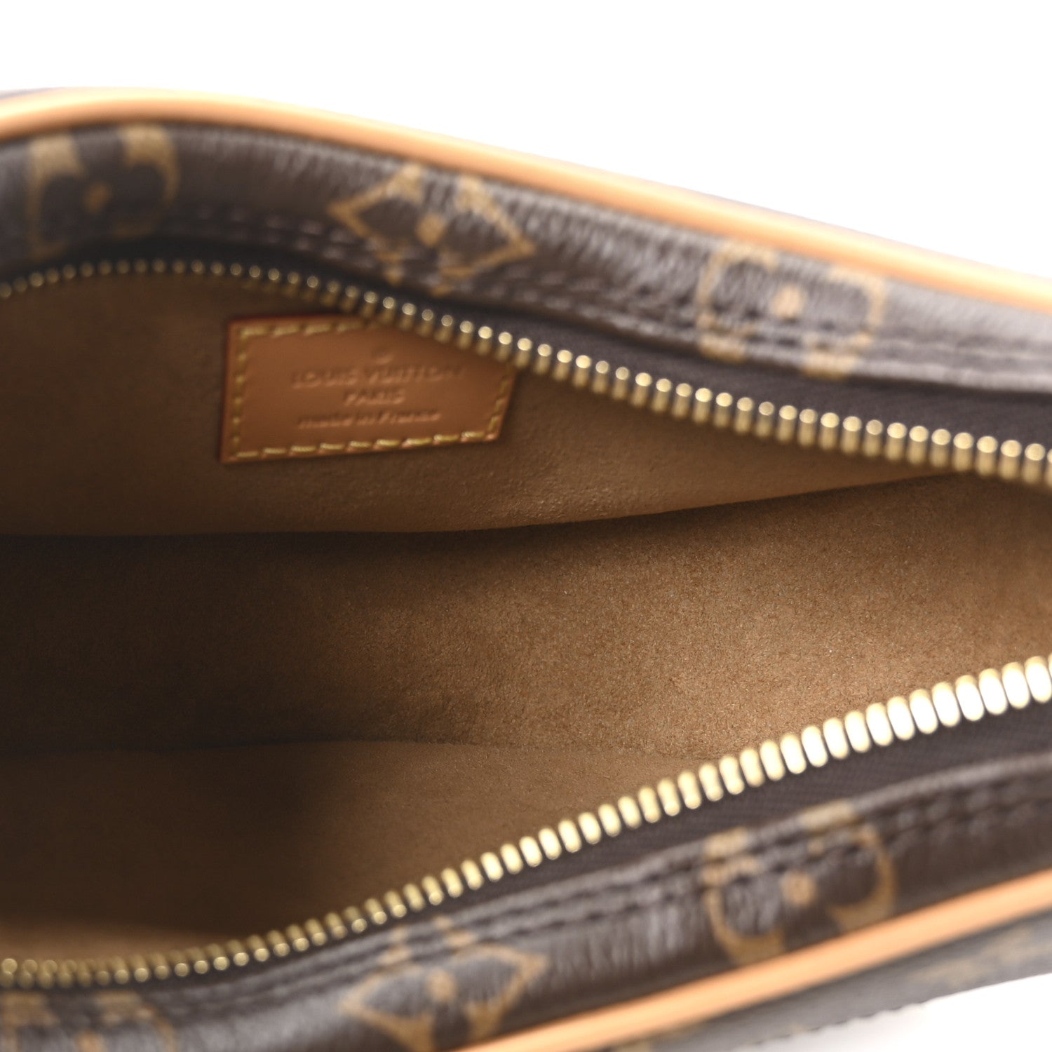 Louis Vuitton Monogram Loop 4 of 9