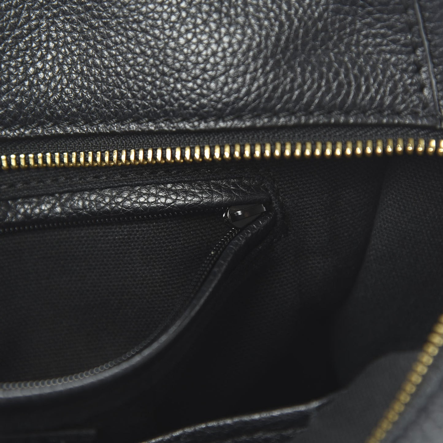 Pebbled Calfskin Small Skull Padlock Zip Around Tote Black
