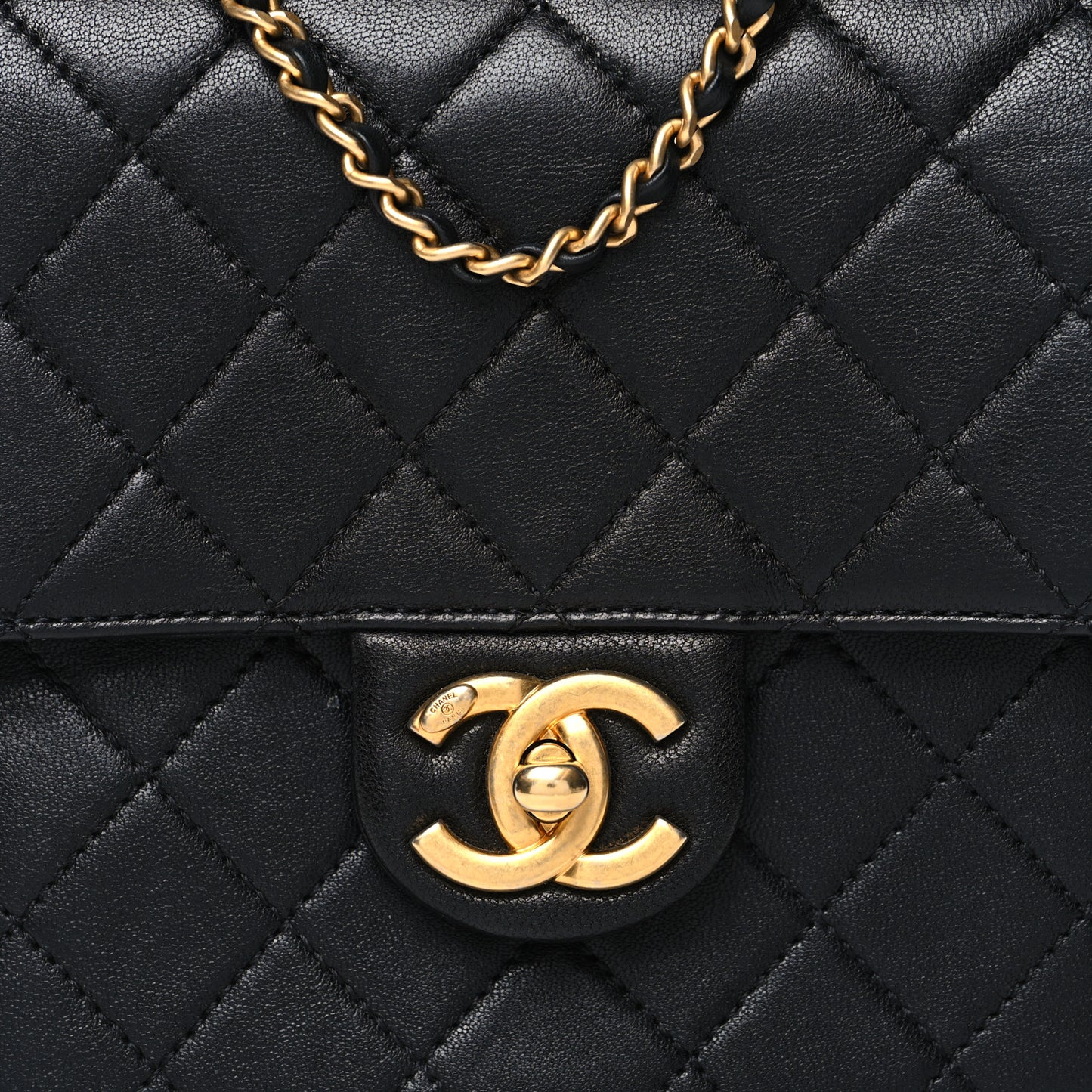 Goatskin Quilted Chic Pearls Flap Black