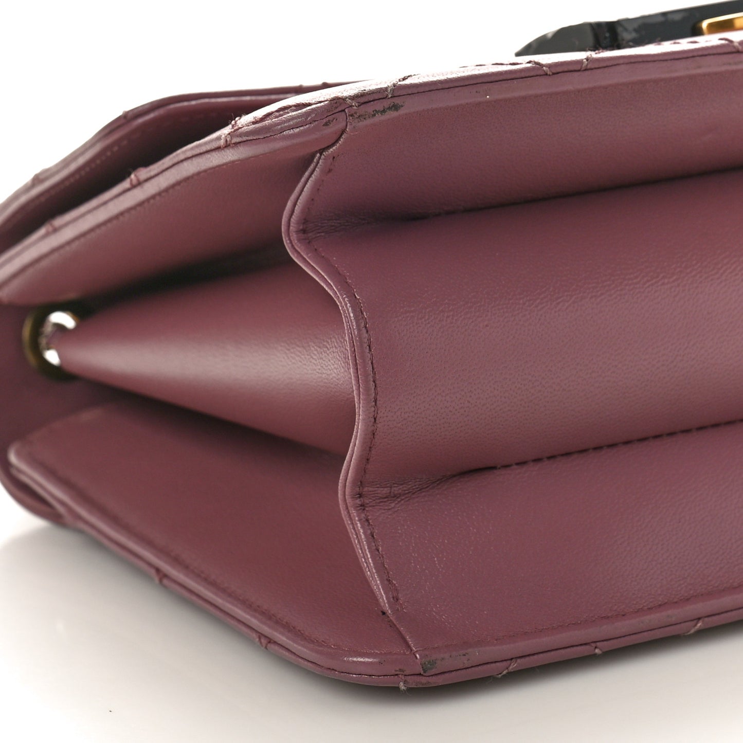 Sheepskin Quilted Beauty Lock Flap Pink Black