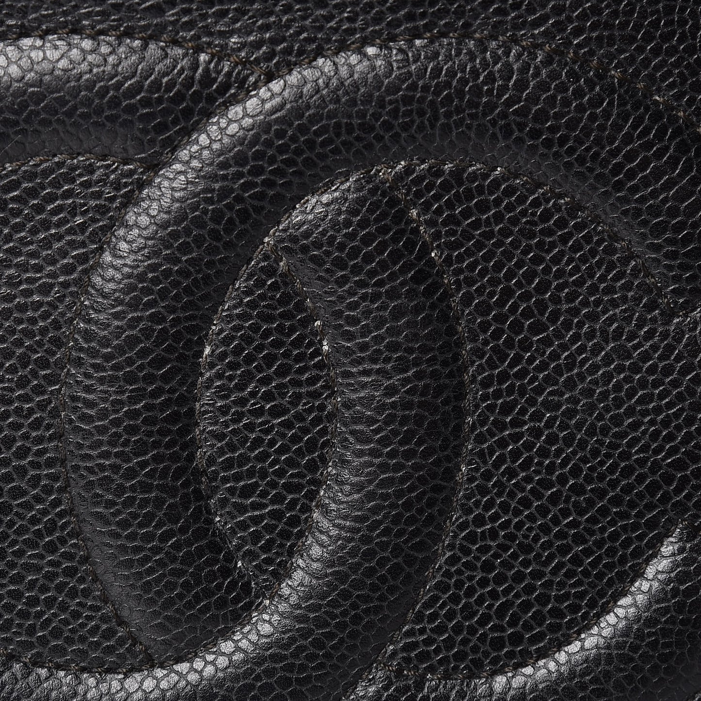 Caviar CC Shoulder Bag Black