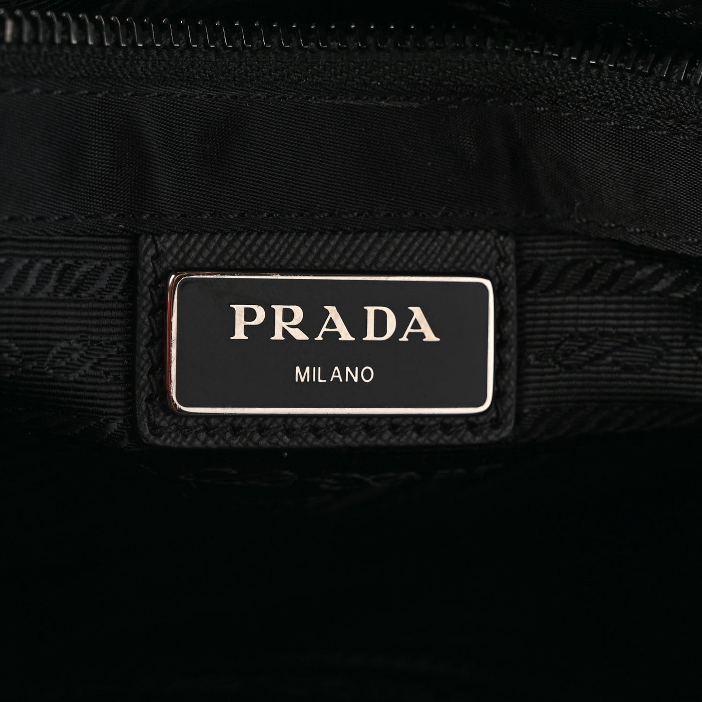 Tessuto Nylon Saffiano Logo Messenger Bag Black