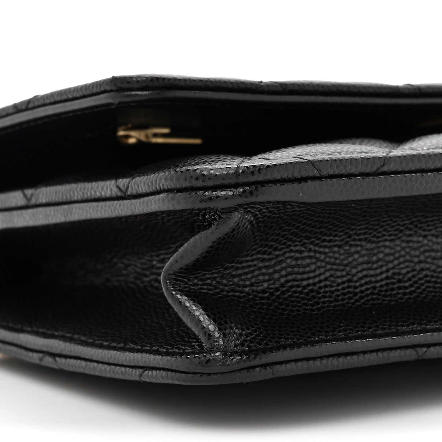 Shiny Caviar Quilted Pick Me Up Wallet On Chain WOC Black