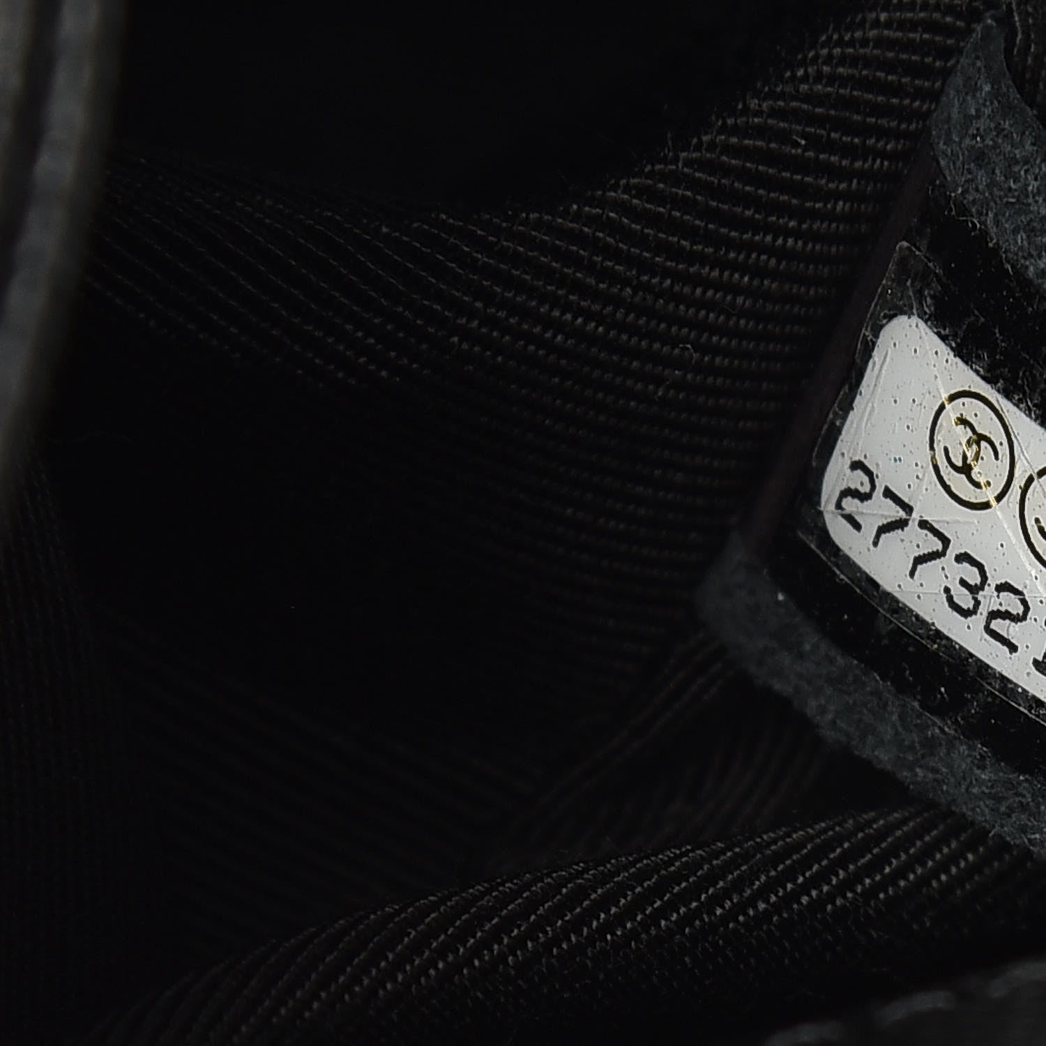 Chanel Caviar Quilted Medium Boy Flap Black 7 of 9
