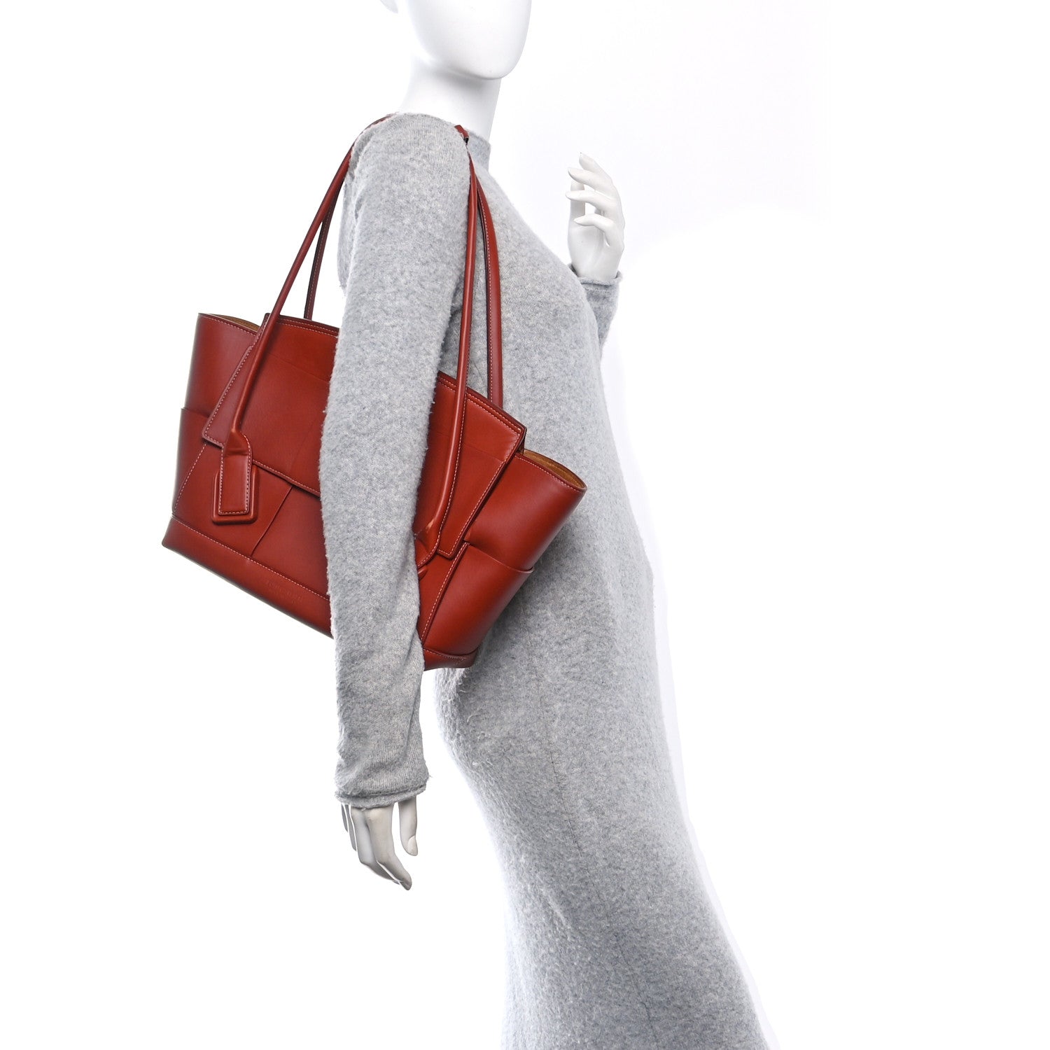 Bottega Veneta French Calfskin Maxi Intrecciato Medium Arco Red 2 of 15