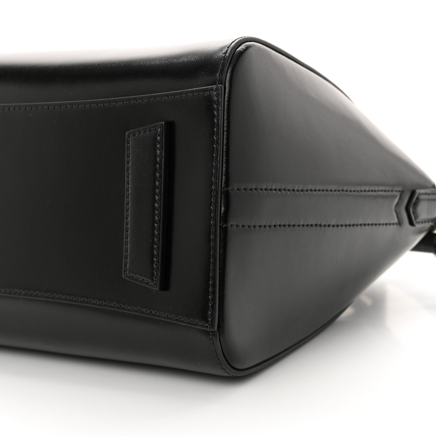 Shiny Lord Calfskin Small Antigona Black