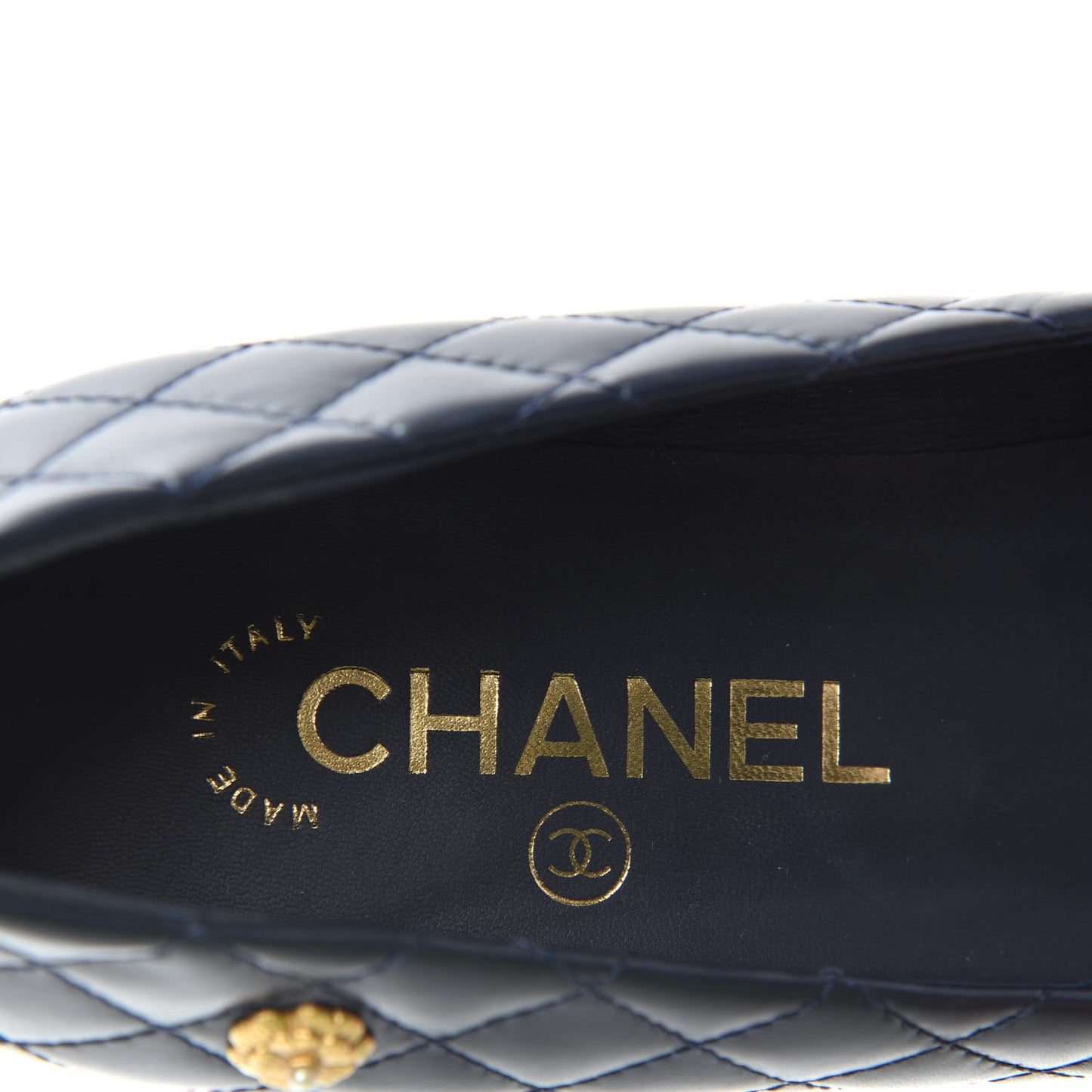 Calfskin Quilted Cap Toe Camellia Pumps 38 Navy Black