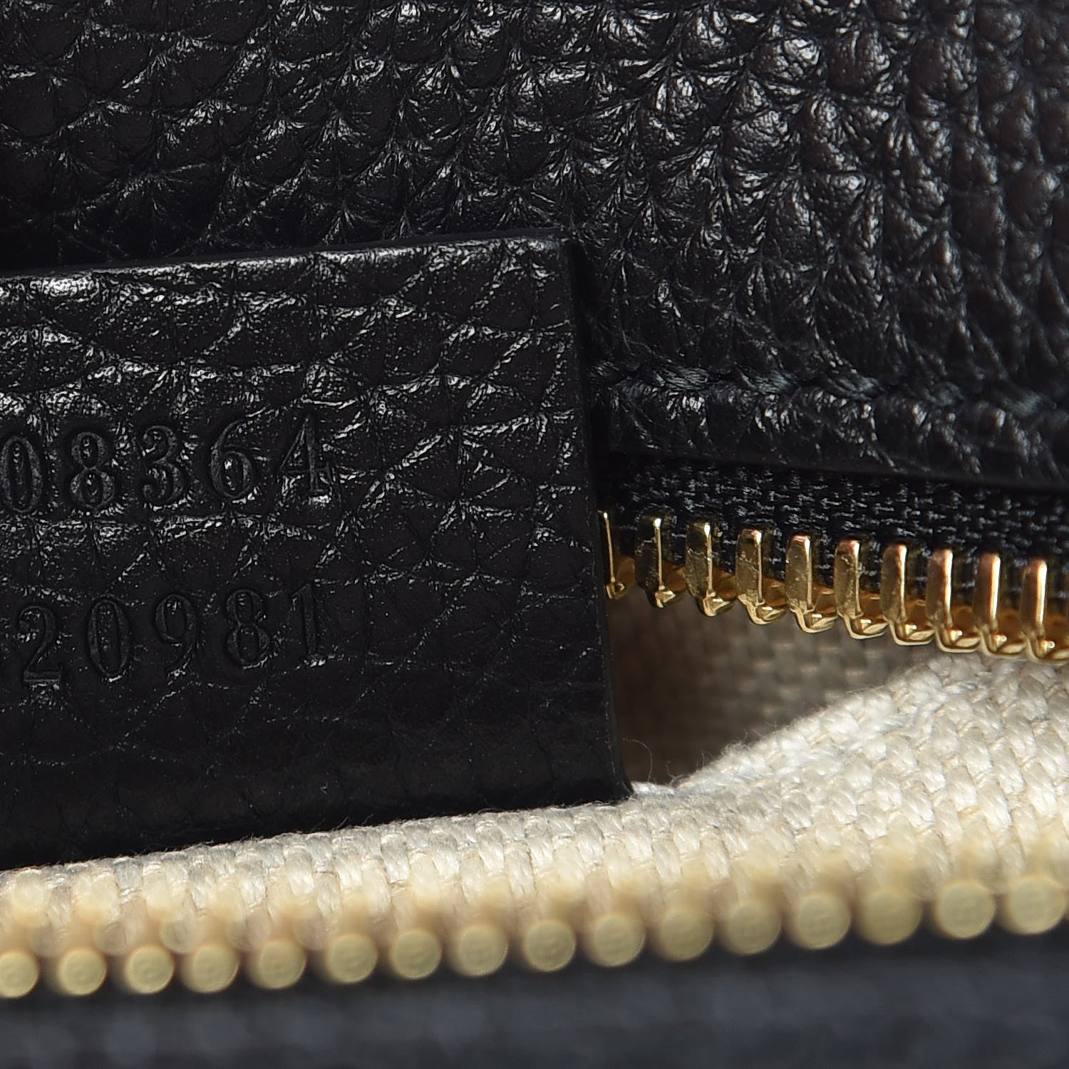 Gucci Pebbled Calfskin Small Soho Disco Bag Black 9 of 9