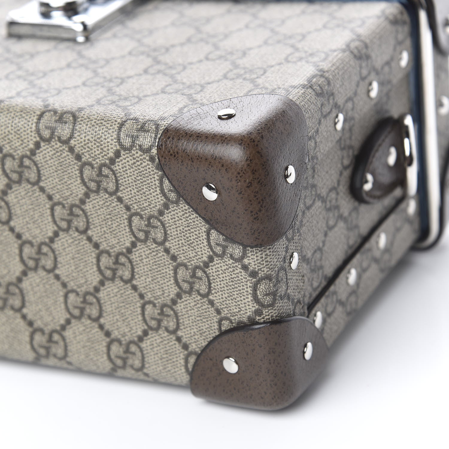Gucci GG Supreme Monogram Globe-Trotter Beauty Case Brown 8 of 10