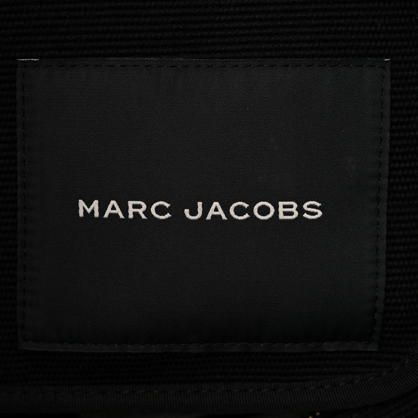 Jacquard Large The Traveler Tote Bag Black
