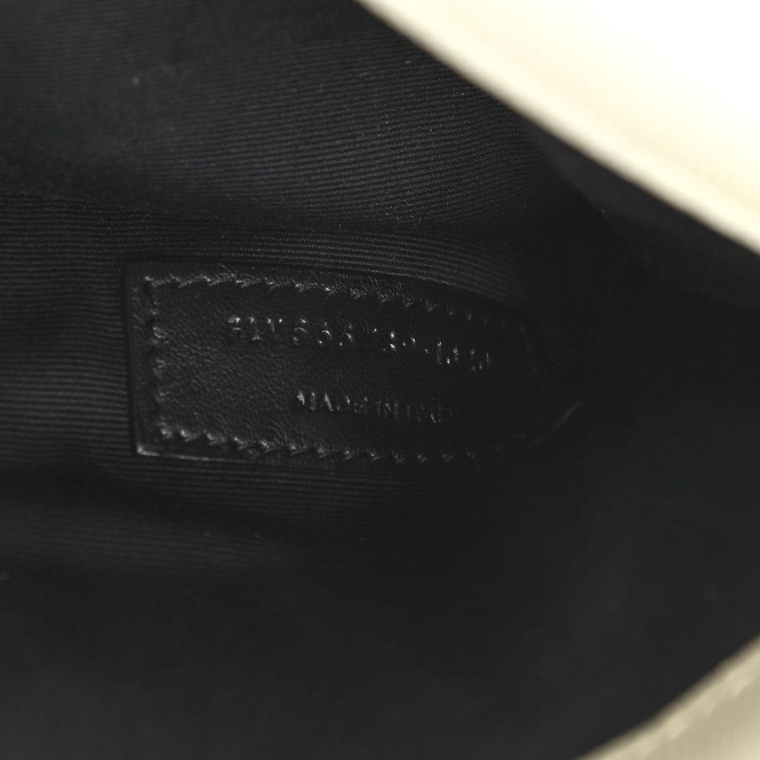 Saint Laurent Grain De Poudre Uptown Pouch Crema Soft 7 of 8