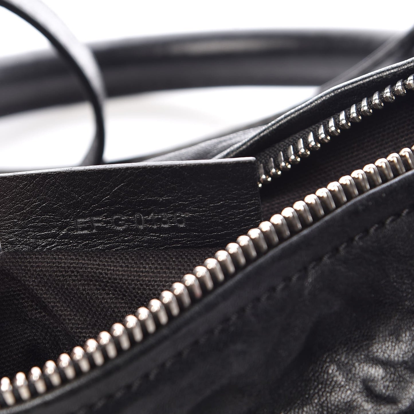 Tumbled Sheepskin Small Pandora Black