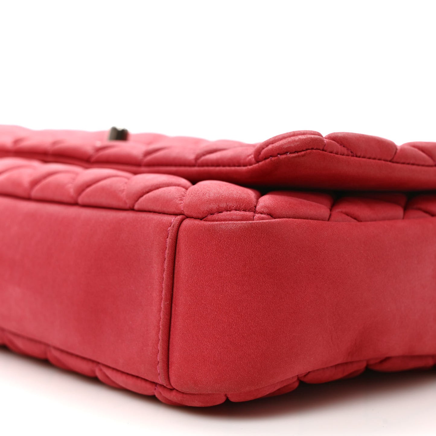 Iridescent Calfskin Small New Bubble Quilt Flap Fuchsia