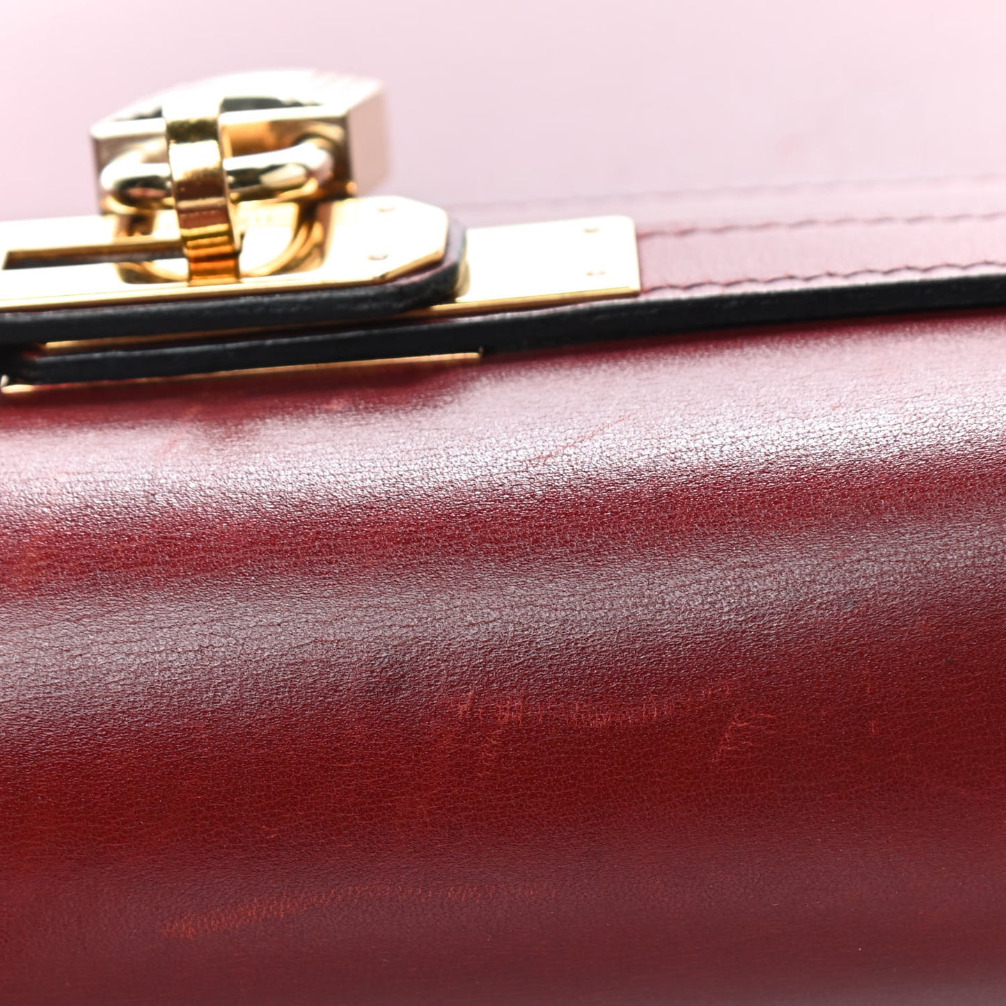 Box Kelly Sellier 28 Rouge H