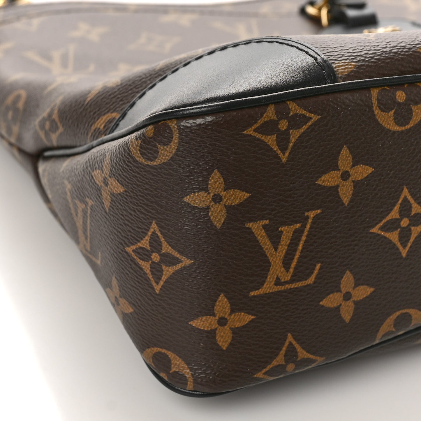 Monogram Odeon MM Black