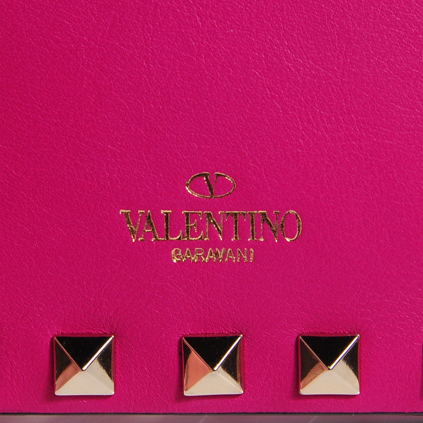 Vitello Rockstud Chain Flap Crossbody Bag Fuxia
