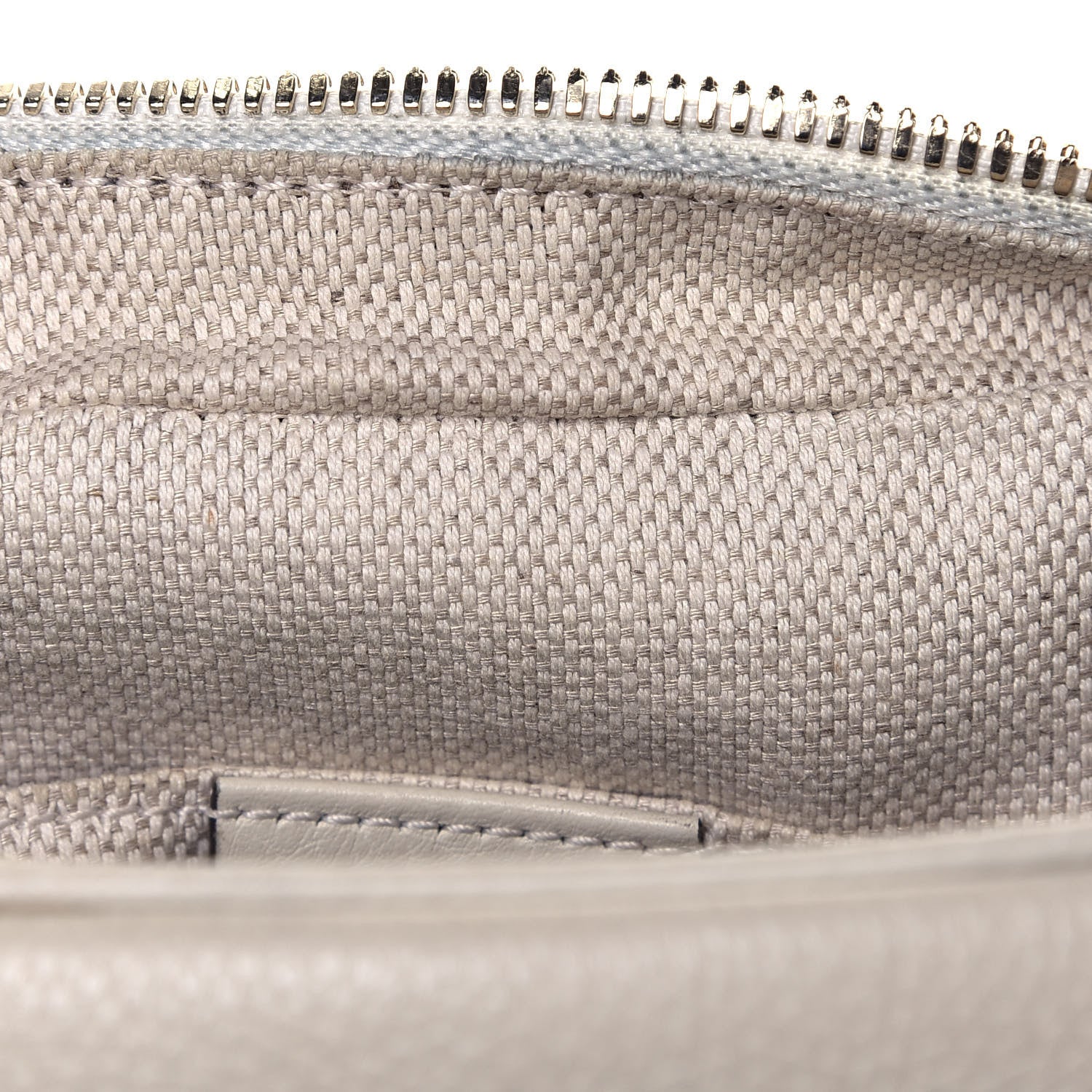 Gucci Pebbled Calfskin Small Soho Disco Bag Off White 13 of 18