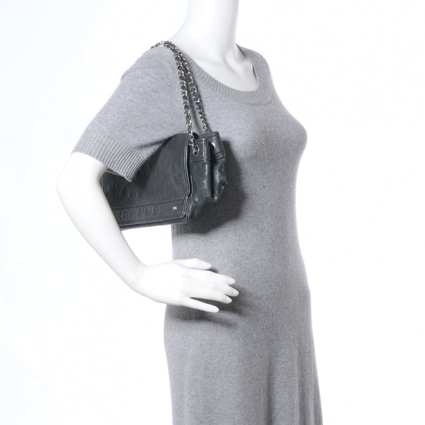 Caviar Outdoor Ligne Accordion Flap Black