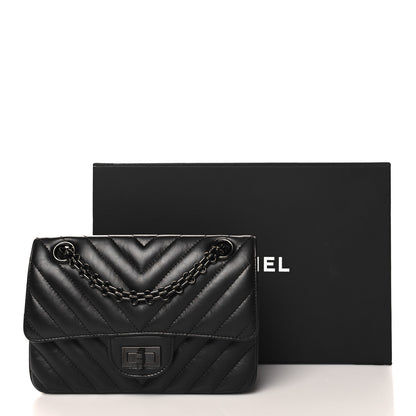 Chanel Aged Calfskin Chevron Quilted 2.55 Reissue Mini Flap So Black 14 of 14